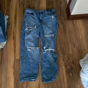 Hollister Ultra High-Rise Vintage Straight Jeans.